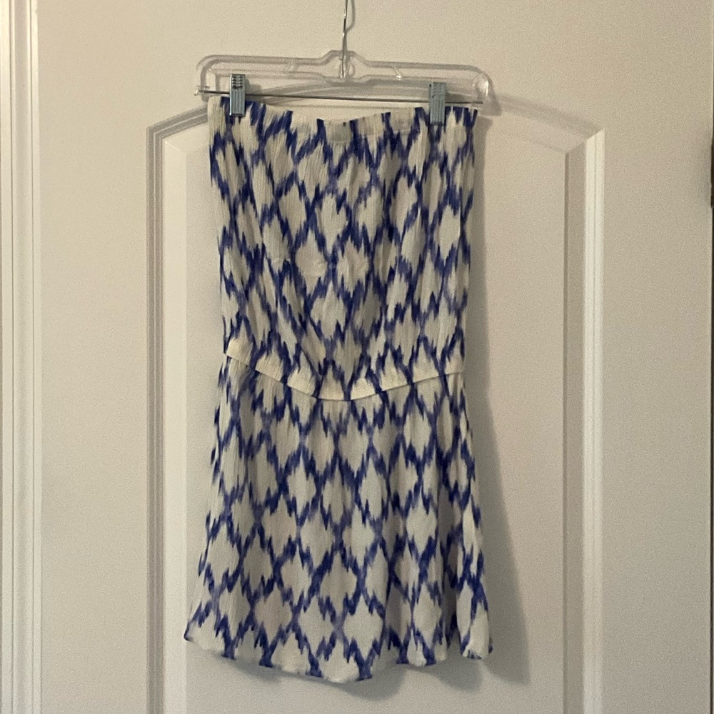 Strapless dress
